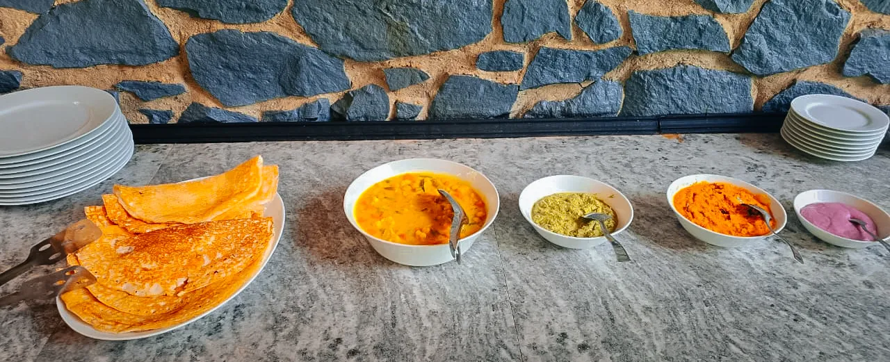 traditional-sri-lankan-breakfast-spread