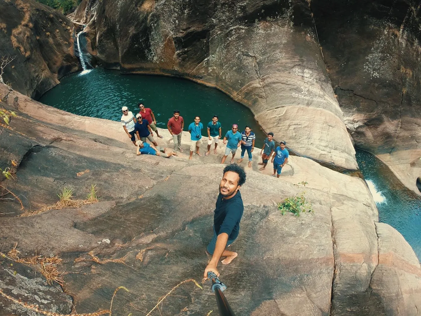 friends-group-waterfall-trekking