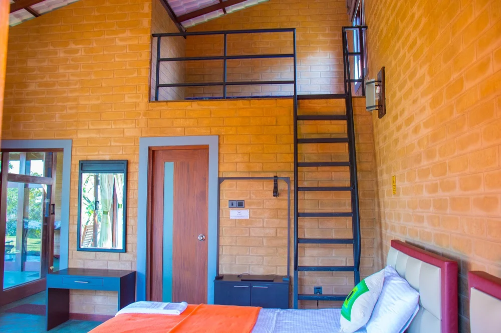 brick-villa-loft-bedroom